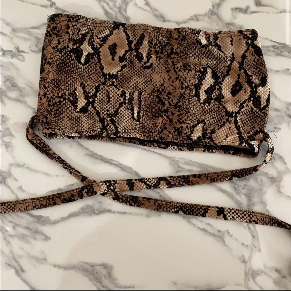 Tube top with snake print
